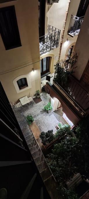 Casa Vacanze U Curtigghiu Cefalu Bagian luar foto