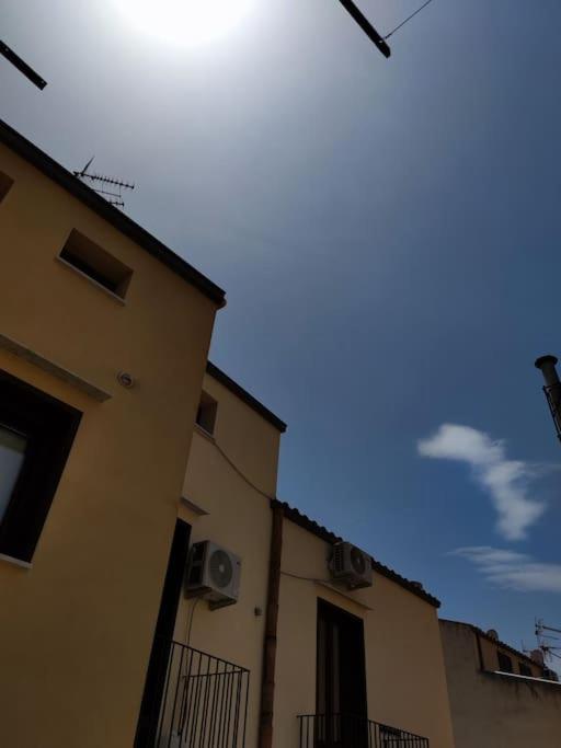 Casa Vacanze U Curtigghiu Cefalu Bagian luar foto
