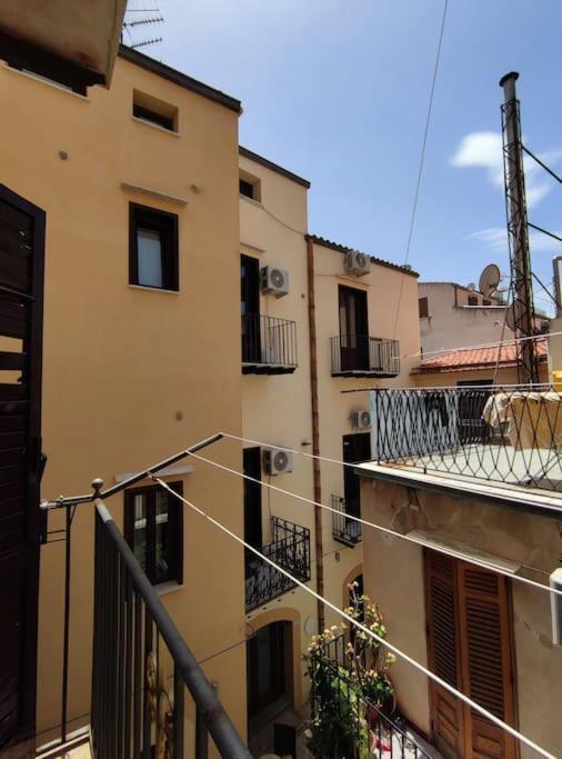 Casa Vacanze U Curtigghiu Cefalu Bagian luar foto