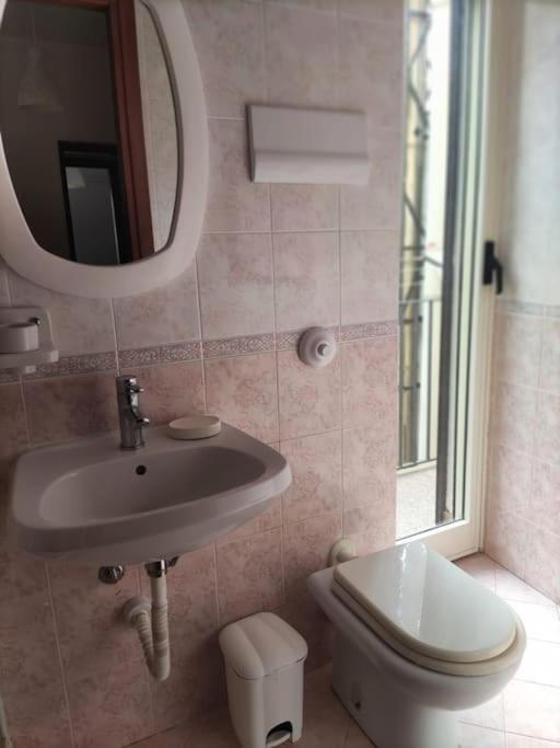 Casa Vacanze U Curtigghiu Cefalu Bagian luar foto